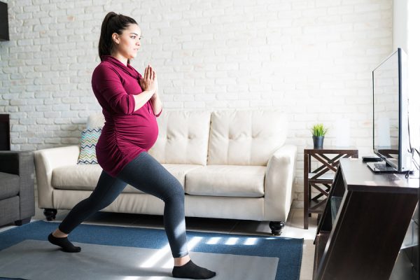 Woman doing lunges